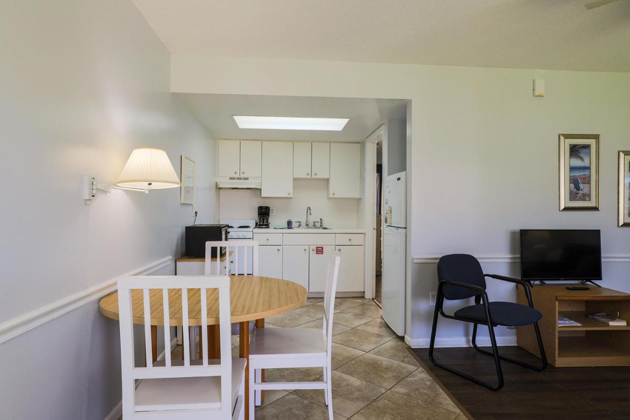 Coastal Waters Hotel New Smyrna Beach Ngoại thất bức ảnh
