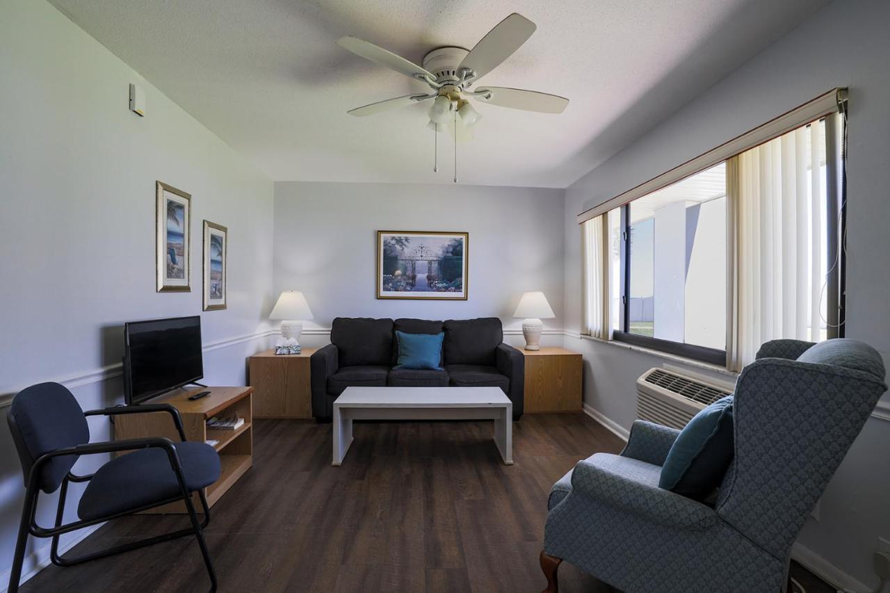 Coastal Waters Hotel New Smyrna Beach Ngoại thất bức ảnh