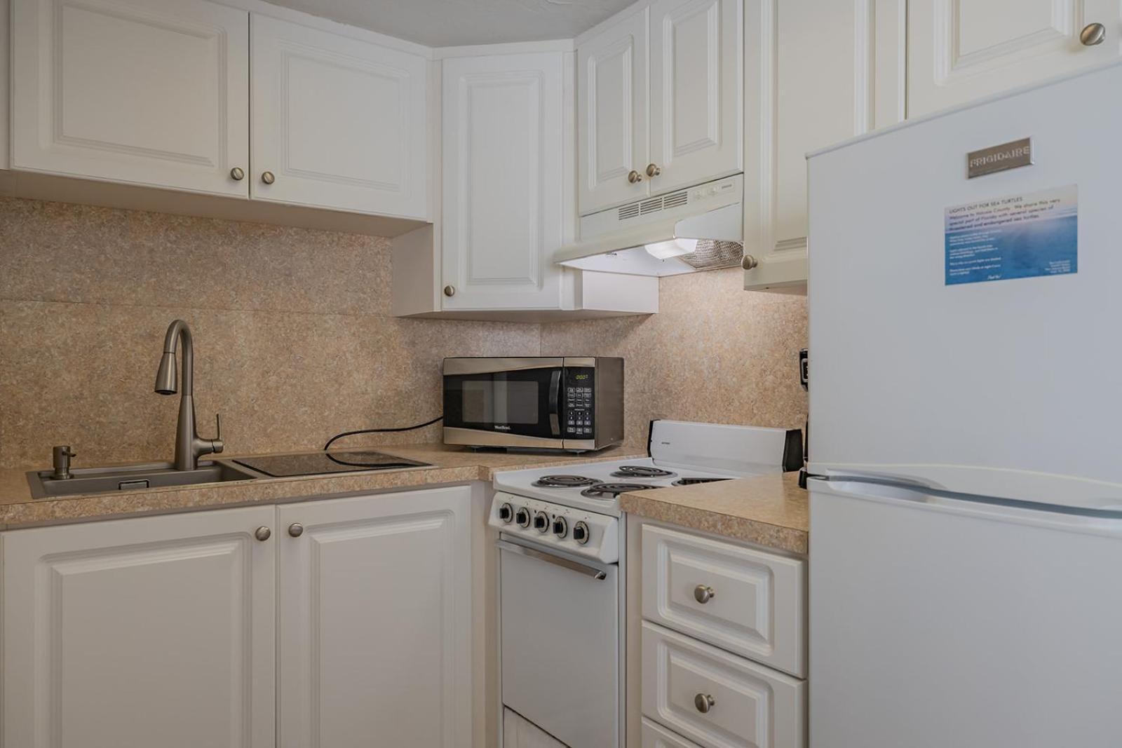 Coastal Waters Hotel New Smyrna Beach Ngoại thất bức ảnh